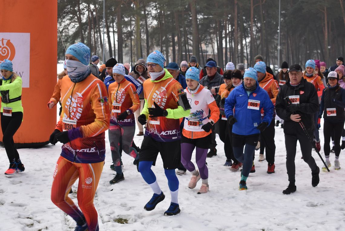 MYSZKÓW. BIEG PO ZDROWIE NA DOTYKU JURY Z WIELKĄ ORKIESTRĄ ŚWIĄTECZNEJ POMOCY ZDJĘCIA