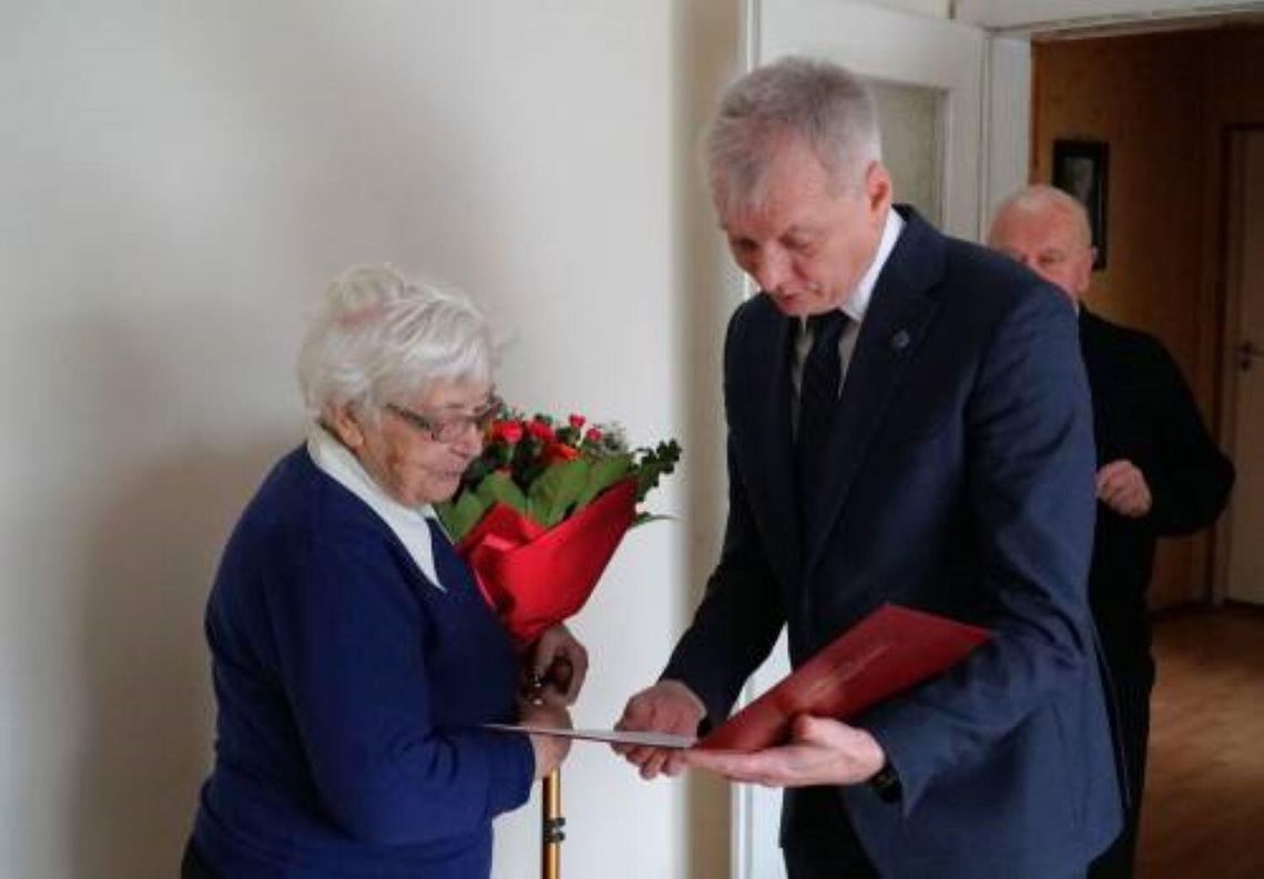MYSZKÓW. PANI ZENOBIA FILIPCZYK SKOŃCZYŁA 100 LAT. ZDJĘCIA