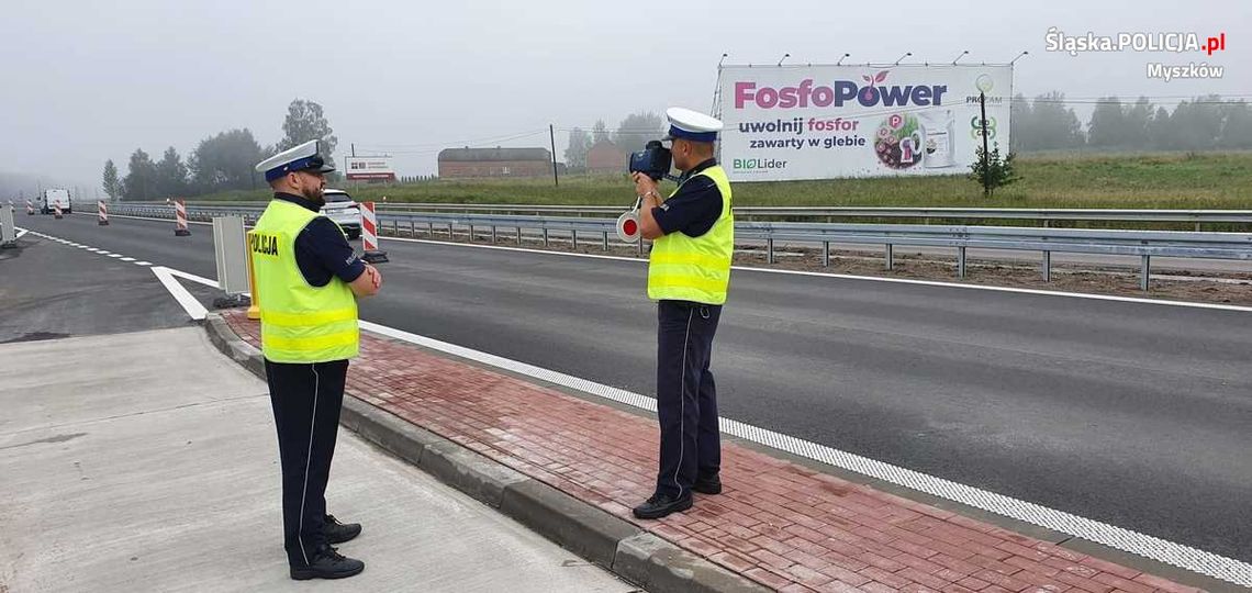 MYSZKÓW. POLICYJNA AKCJA "PRĘDKOŚĆ". PONAD 70 WYKROCZEŃ KIEROWCÓW