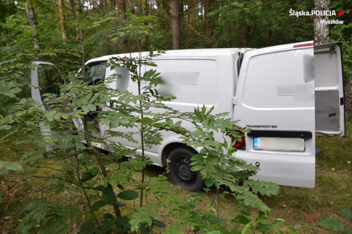 MYSZKÓW. ZATRZYMANY ZŁODZIEJ AUTA, KTÓRE UKRADŁ  W WOJEWÓDZTWIE PODLASKIM