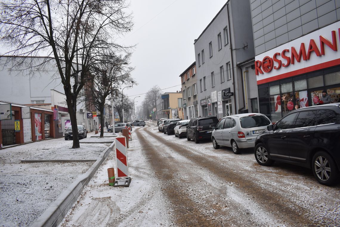 MYSZKÓW. ZOBACZ JAKIE SĄ EFEKTY REWITALIZACJI CENTRUM MIASTA PO ROKU PRAC. ZDJĘCIA