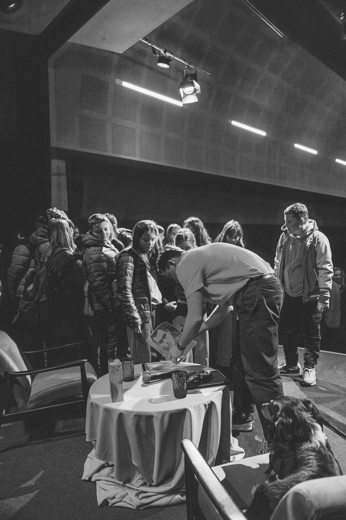 Q&A W „BAJCE” Z AKTOREM– SZYMONEM KUKLĄ
