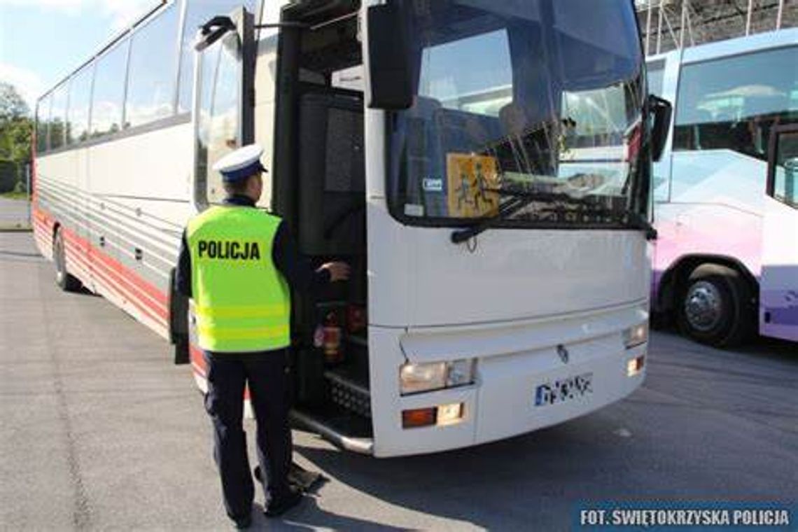 Sprawdź gdzie w Myszkowie policja sprawdzi autokar przed wyjazdem na ferie