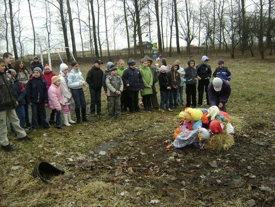 WIOSNA PRZYWITANA, „ZIMY” SPŁONĘŁY NA STOSIE