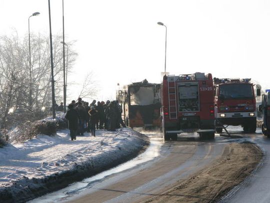 AUTOBUS W OGNIU