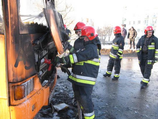 SZKOLNY AUTOBUS W OGNIU!