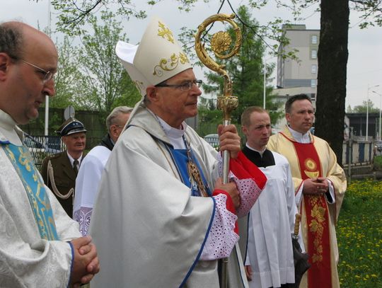 3 MAJA: RADOSNE ŚWIĘTO NA SMUTNO