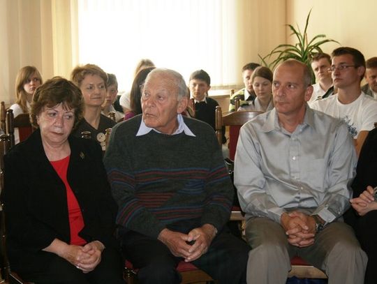 HISTORIA KOZIEGŁÓW W YAD VASHEM