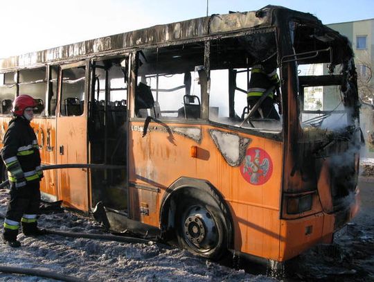 SZKOLNY AUTOBUS W OGNIU!