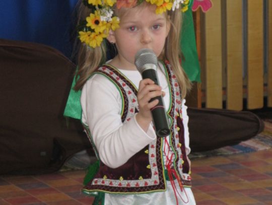 FOLKLOR OD NAJMŁODSZYCH LAT