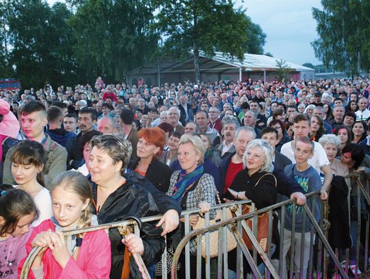 DOBRA ZABAWA NIE PRZEGRAŁA Z POGODĄ