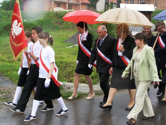 POŚWIĘCENIE SZTANDARU W JAWORZNIKU