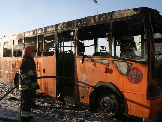 SZKOLNY AUTOBUS W OGNIU!