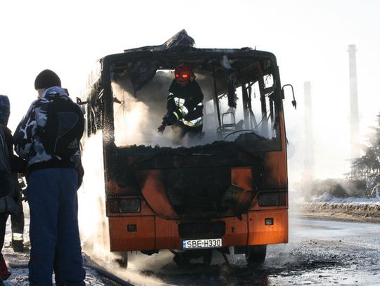 SZKOLNY AUTOBUS W OGNIU!