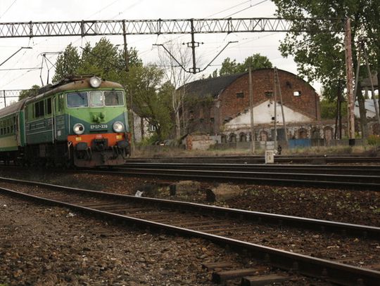 ŚMIERĆ NA TORACH: WYPADEK CZY SAMOBÓJSTWO?