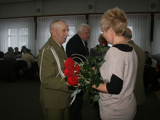 OJCZYZNA DZIĘKUJE ZWYCIĘZCOM