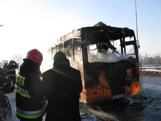 SZKOLNY AUTOBUS W OGNIU!