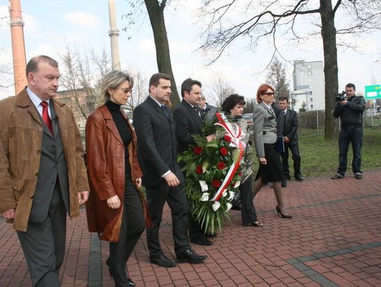 POLEGŁYM W KATYNIU – WCZORAJ I DZIŚ