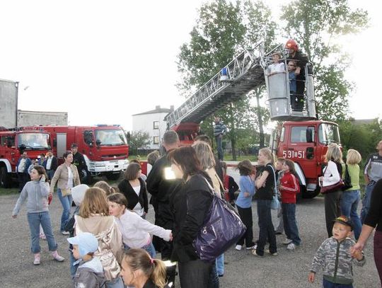 PIKNIK W SZKOLE Z CHARAKTEREM