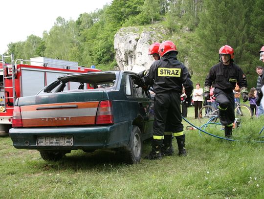 SPOŁECZNIE DLA SPOŁECZEŃSTWA