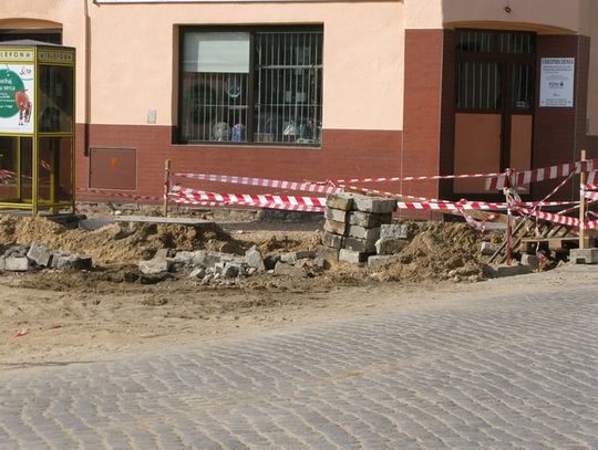 BURMISTRZ NIE ŚPI PRZEZ RYNEK