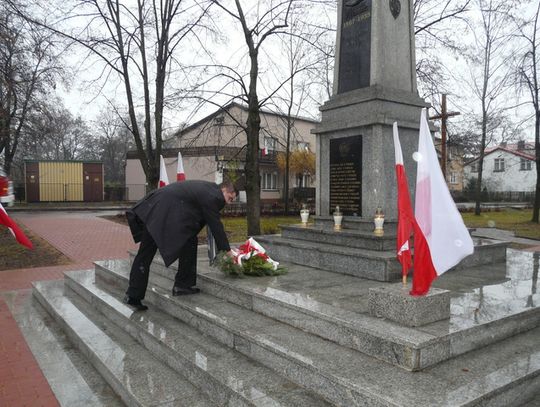 ODDALI HOŁD OJCZYŹNIE