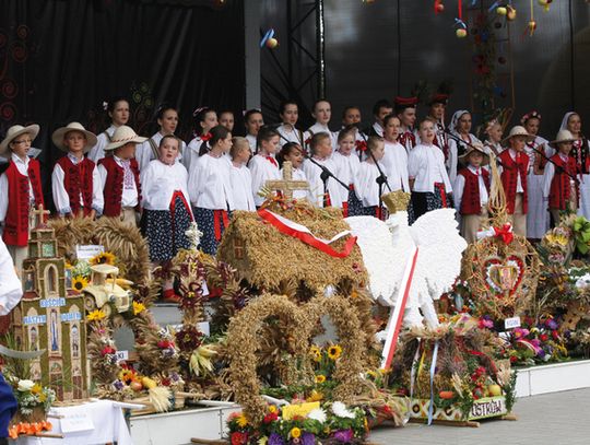 POWIATOWE ŚWIĘTO PLONÓW