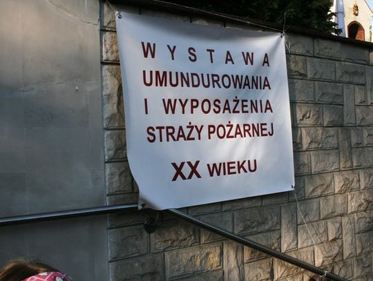 STRAŻACKIE EKSPONATY W LEŚNIOWIE