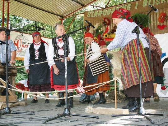 LETNISKO FOLKLOREM STOI