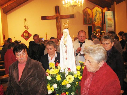 NABOŻEŃSTWA FATIMSKIE OD MAJA DO PAŹDZIERNIKA