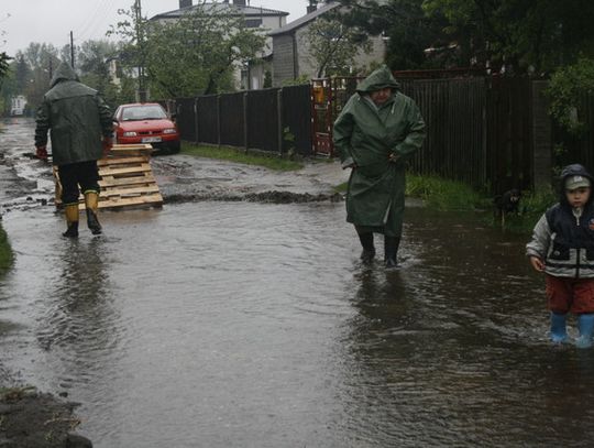 WODY WYSTĄPIŁY Z BRZEGÓW