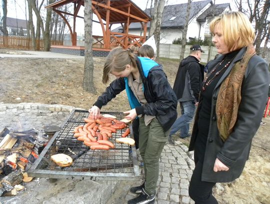 ŁYŻWY NA KOŁEK, NA ROK