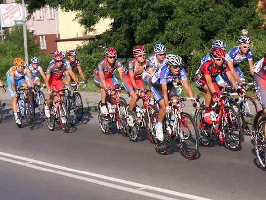 TOUR PRZEMKNĄŁ PRZEZ POWIAT