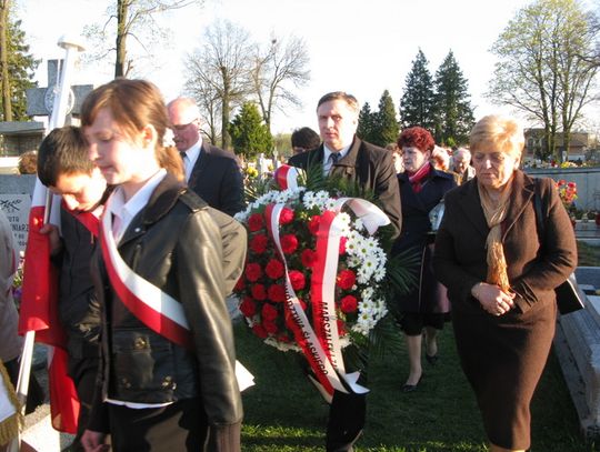 KATYŃ ZABRAŁ I NASZYCH OFICERÓW