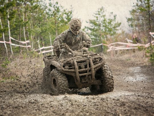 BŁOTO, POT I PISK OPON – II JURAJSKIE MISTRZOSTWA OFF- ROAD NA STARCIE!